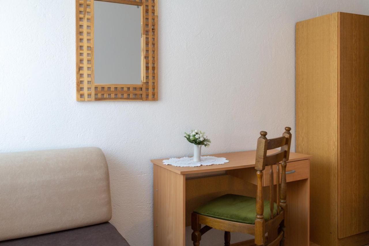 Apartment A1 - Near With Patio Parking And Grill *