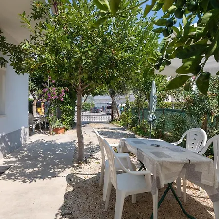 A1 - Apt Near Beach With Patio Parking And Grill Split Exterior foto